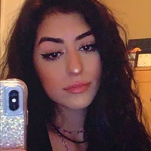 Meet your Posher, Francesca